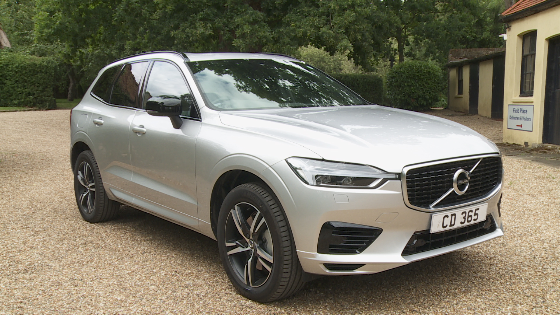 VOLVO XC60 ESTATE SPECIAL EDITIONS Electric Lease